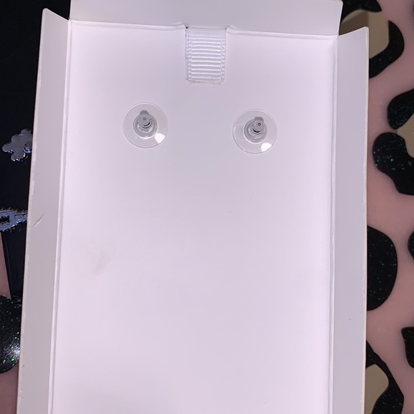 RHINESTONE SKELETON EARRINGS - Picture 4 of 5